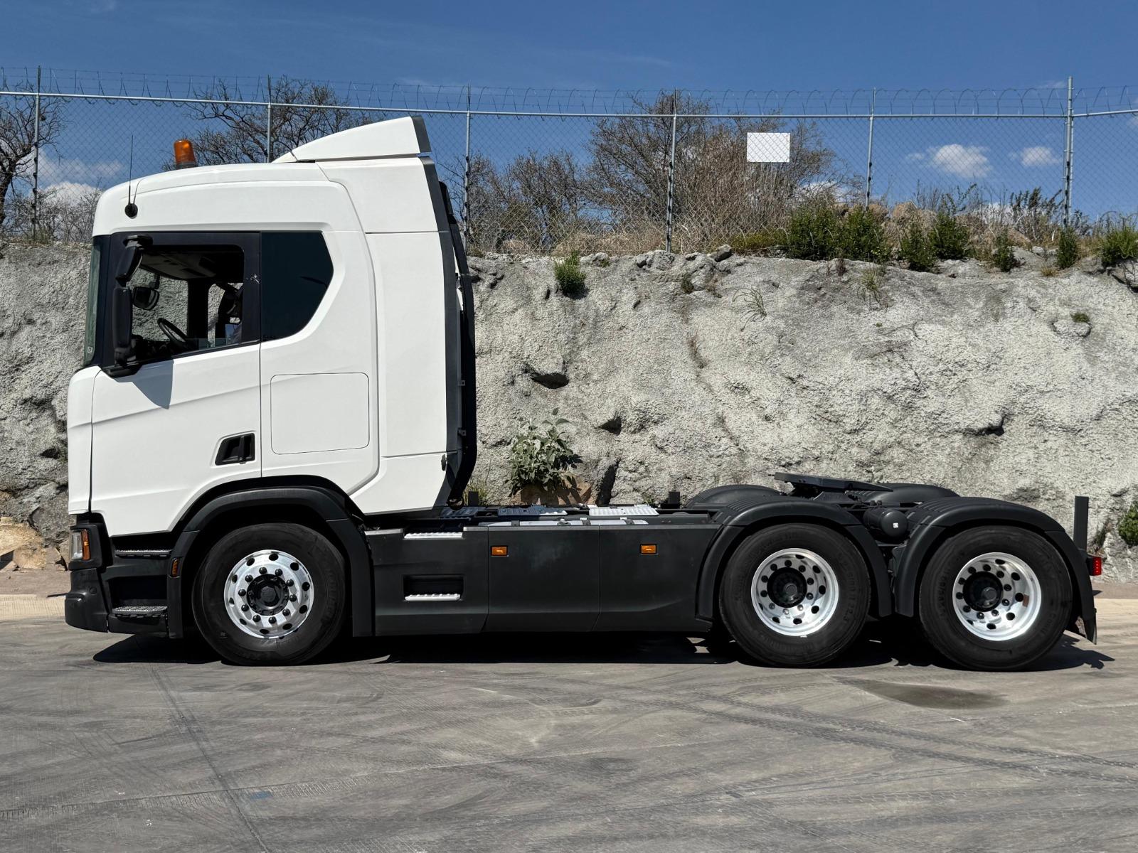 2022 SCANIA - SIDE_LEFT