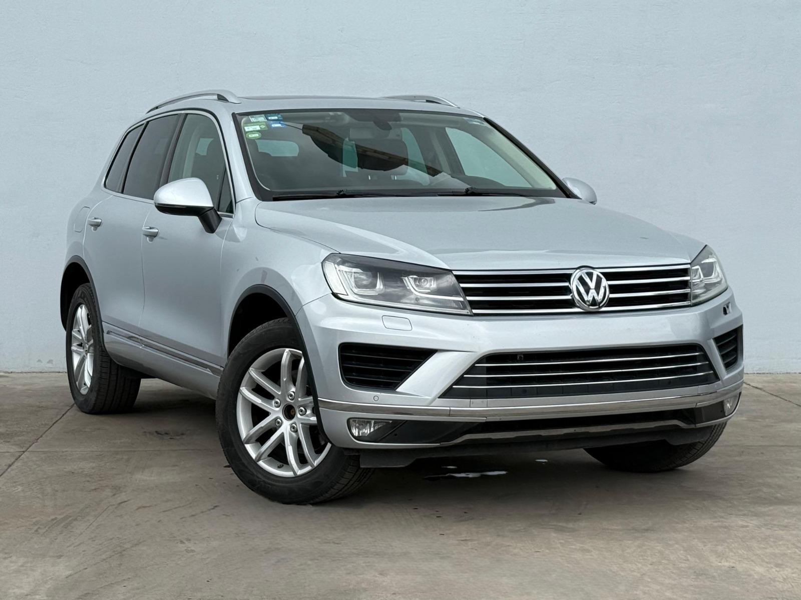 2016 VOLKSWAGEN Touareg - FRONT_PASSENGER_SIDE