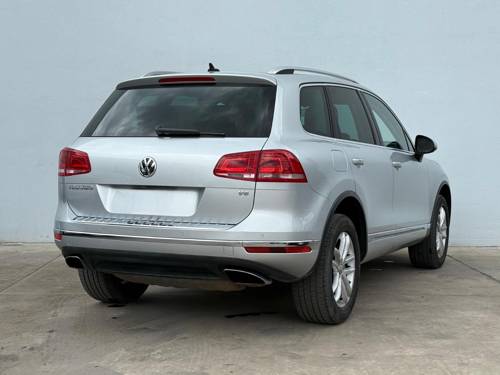 2016 VOLKSWAGEN Touareg - REAR_PASSENGER_SIDE