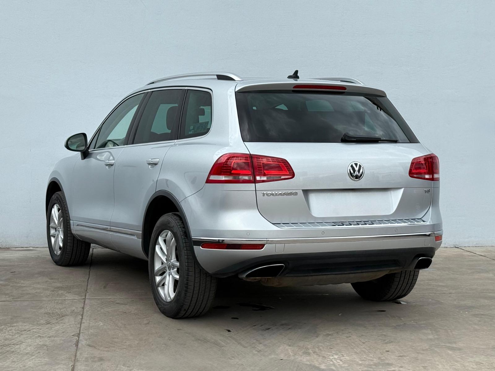 2016 VOLKSWAGEN Touareg - REAR_DRIVER_SIDE