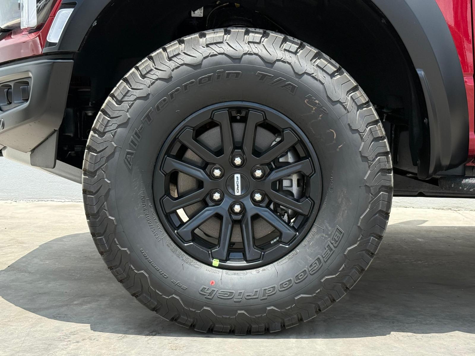 2026 FORD Lobo - TIRES