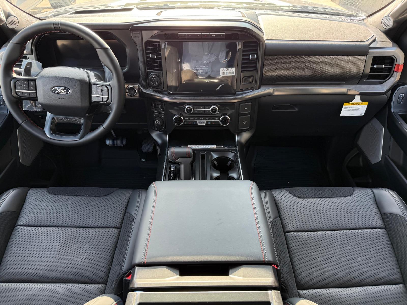 2026 FORD Lobo - DASHBOARD