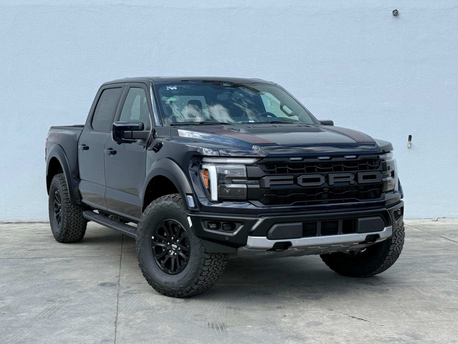 2026 FORD Lobo - FRONT_PASSENGER_SIDE