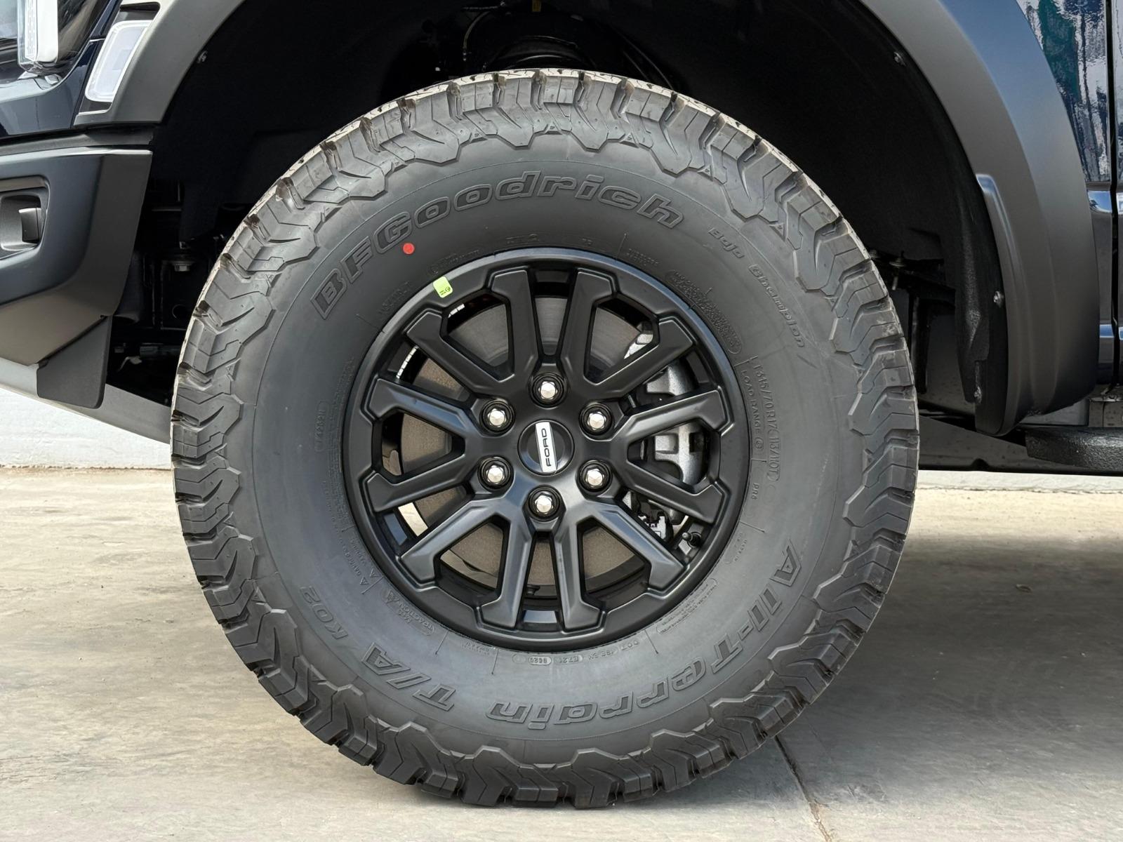 2026 FORD Lobo - TIRES