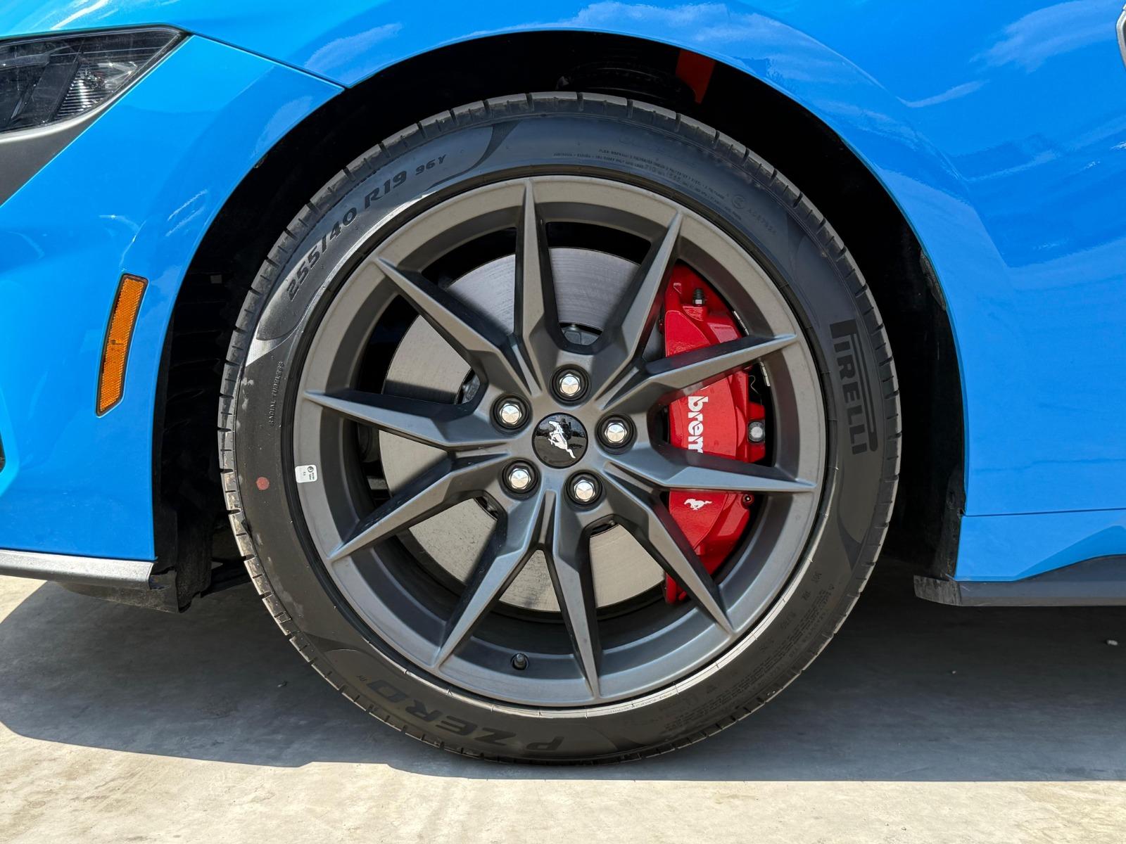 2026 FORD Mustang - TIRES