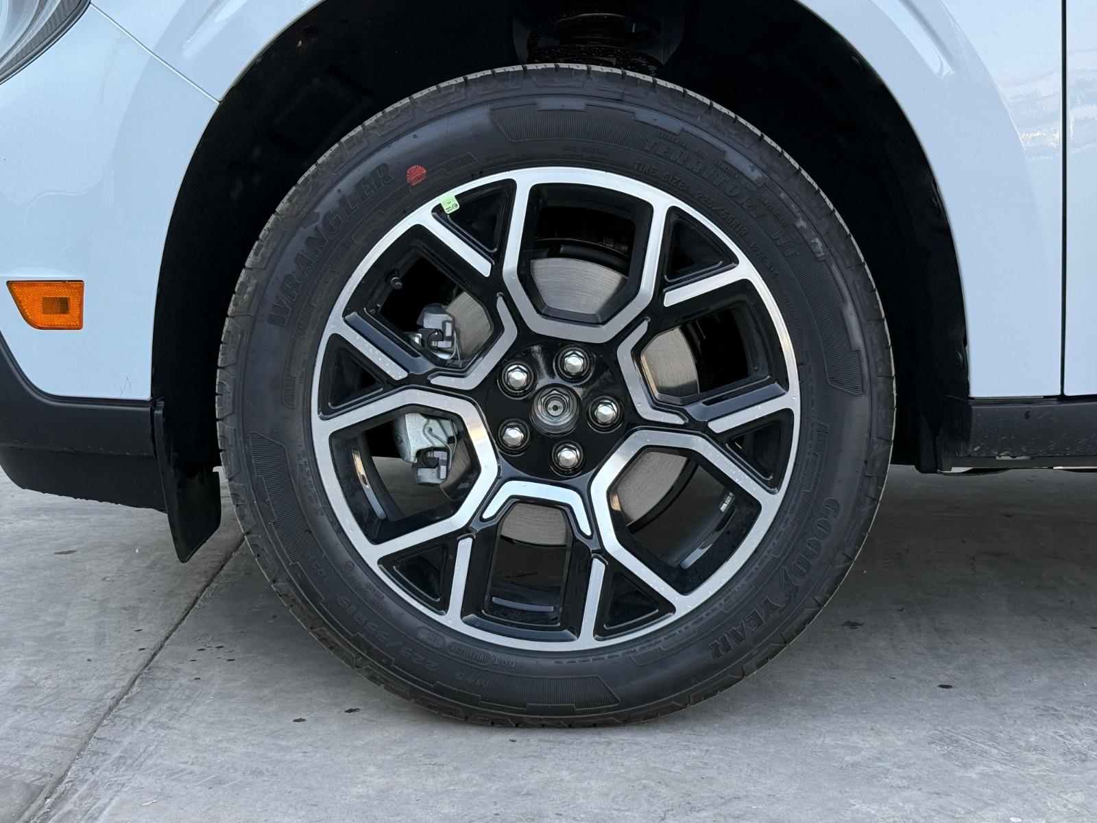 2026 FORD Maverick S - TIRES