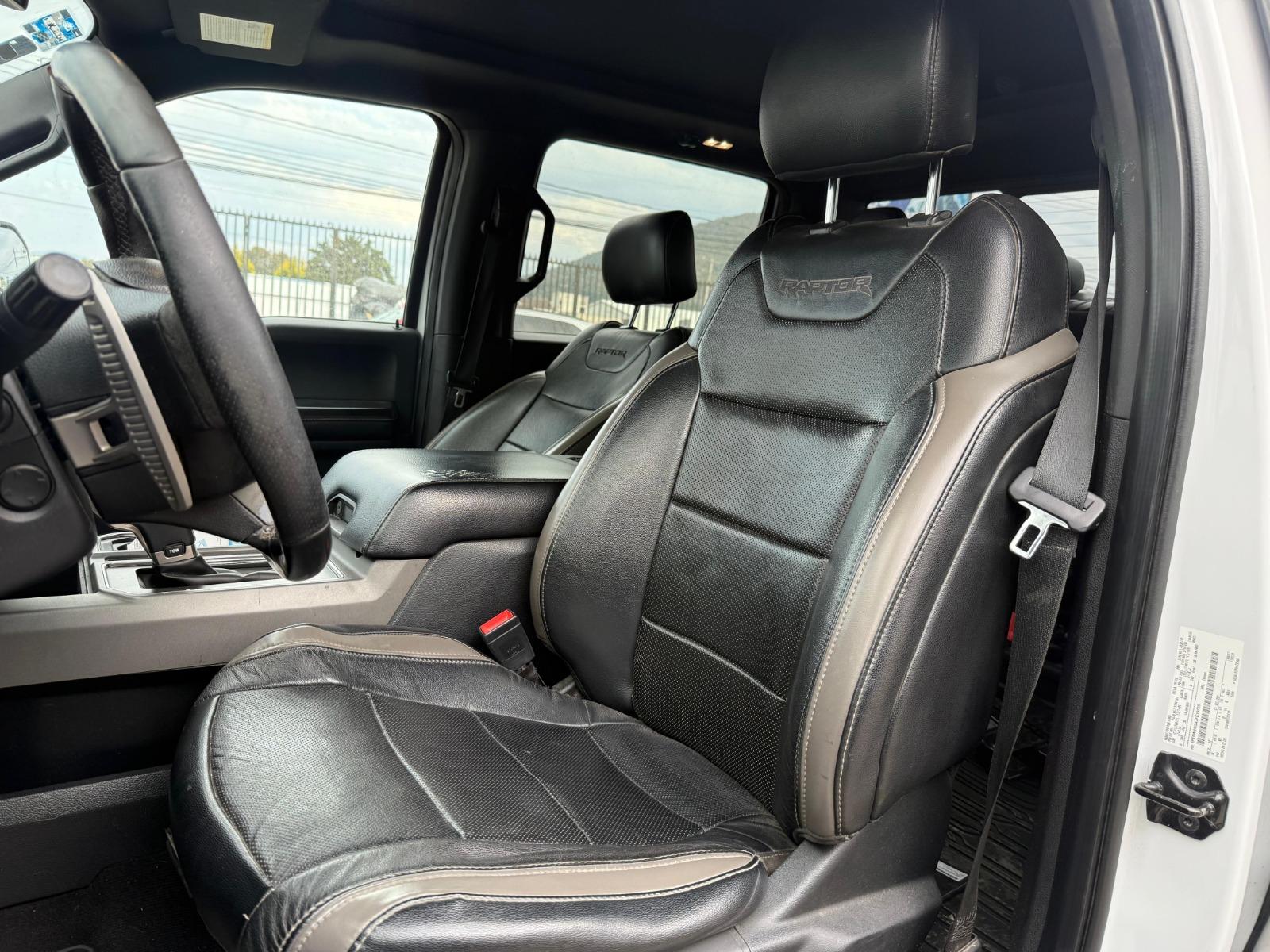 2018 FORD Lobo - SEATS_FRONT