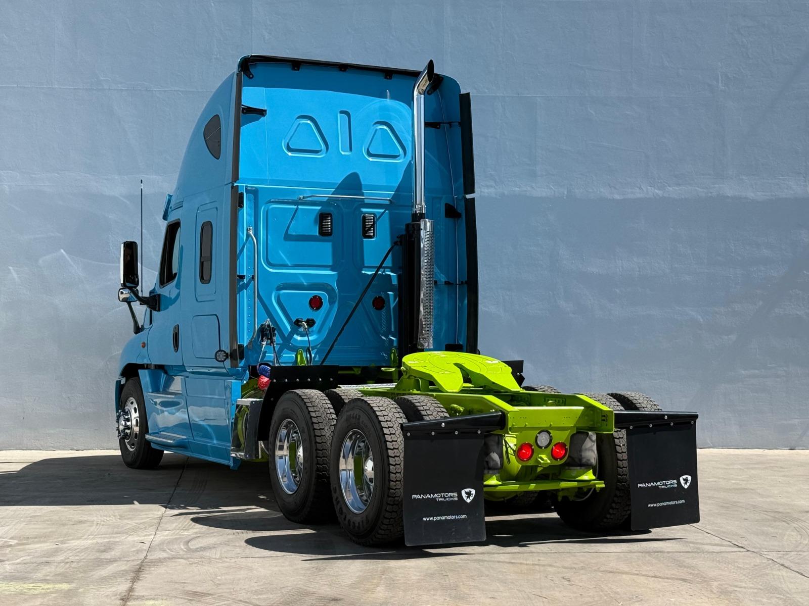 2016 FREIGHTLINER Cascadia - REAR_DRIVER_SIDE