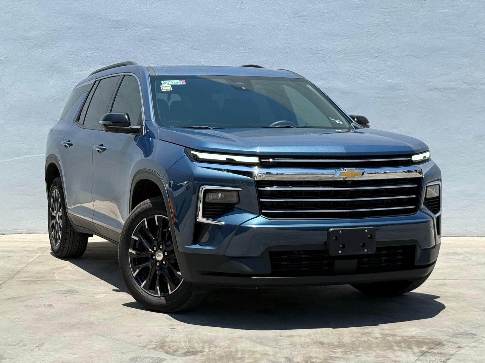2025 CHEVROLET Traverse - FRONT_PASSENGER_SIDE