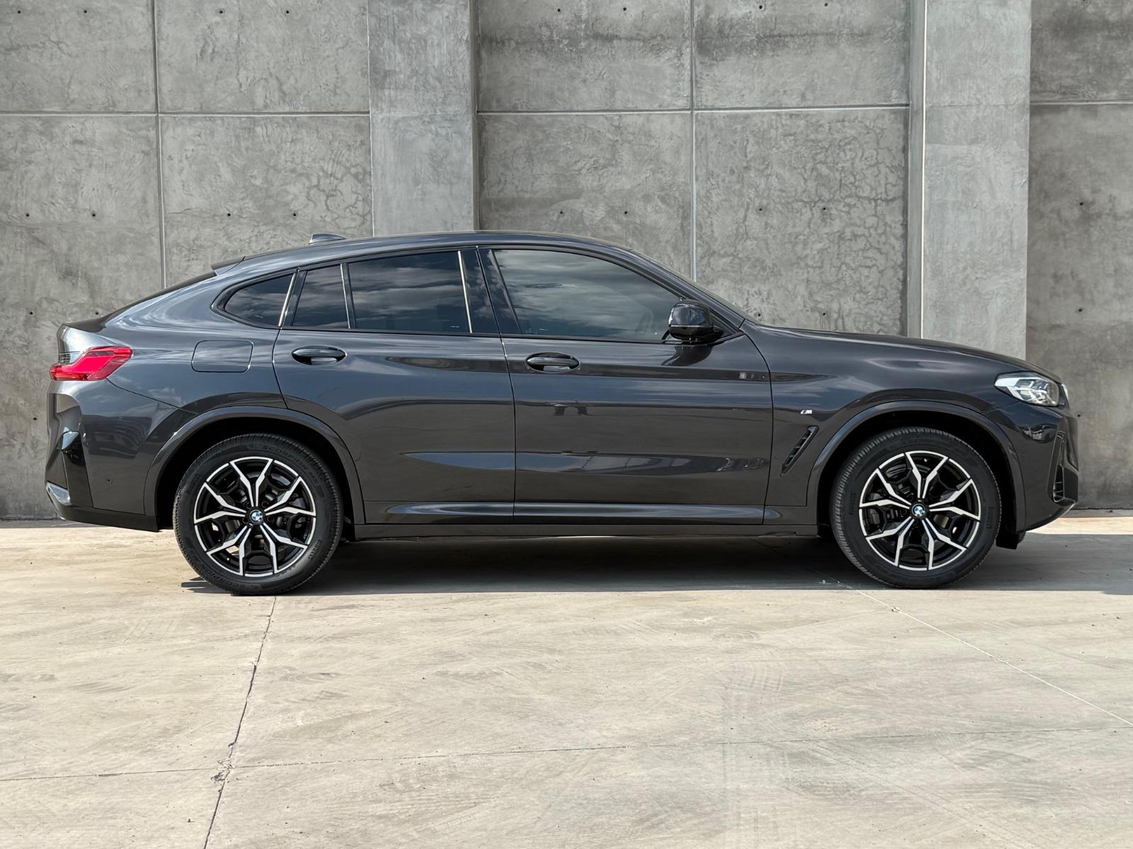 2023 BMW X4 - SIDE_RIGHT