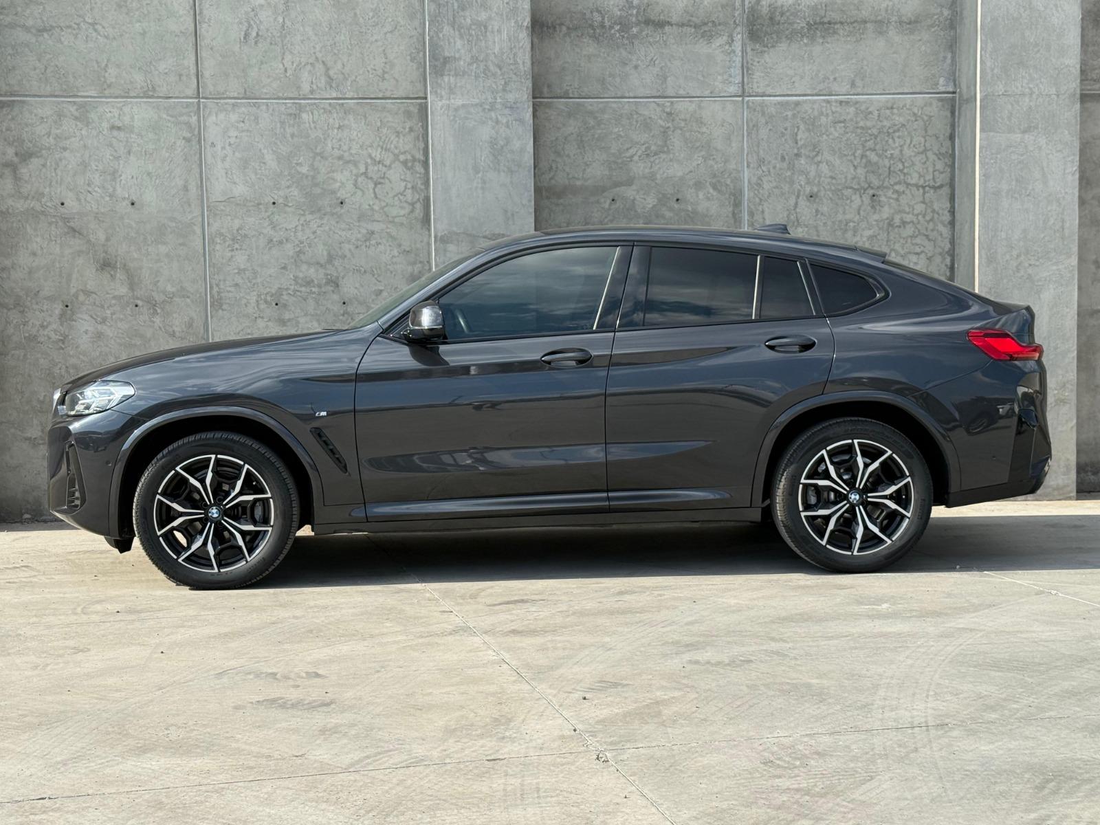 2023 BMW X4 - SIDE_LEFT