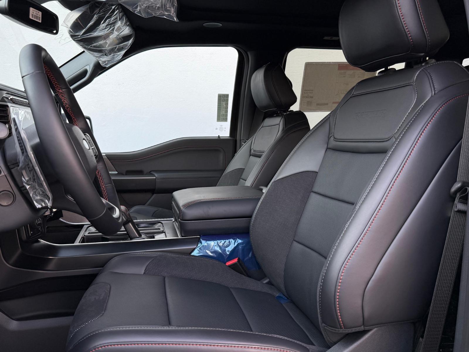 2026 FORD Lobo - SEATS_FRONT