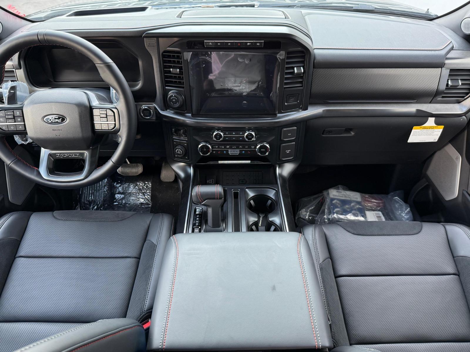 2026 FORD Lobo - DASHBOARD