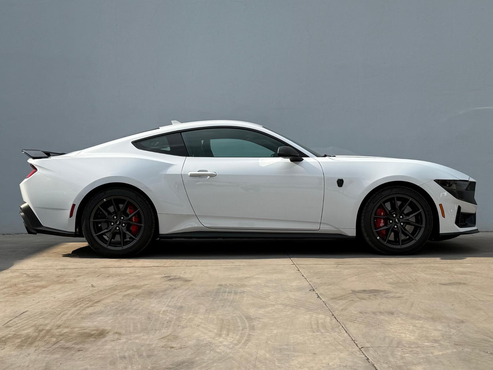 2026 FORD Mustang - SIDE_RIGHT