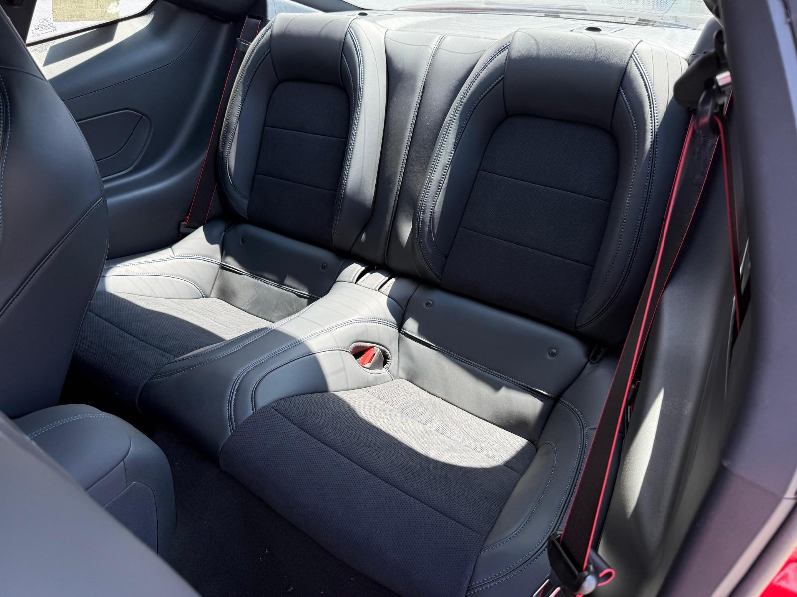 2026 FORD Mustang - SEATS_REAR