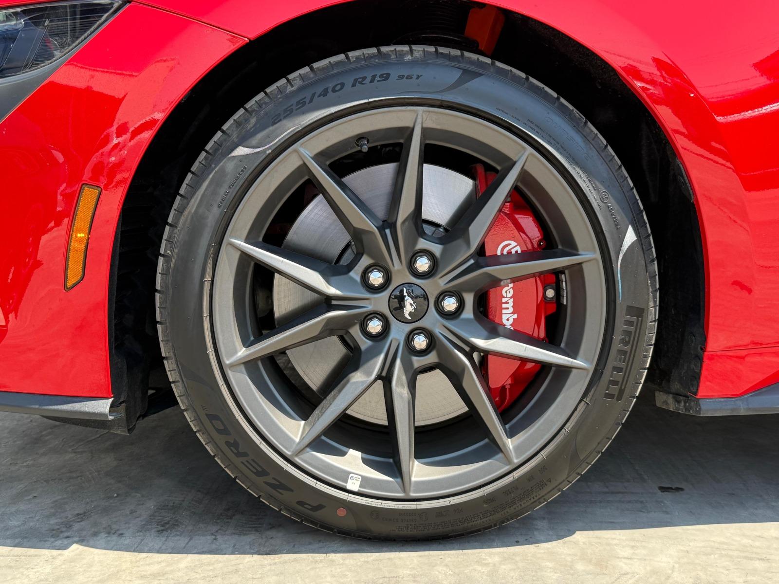 2026 FORD Mustang - TIRES