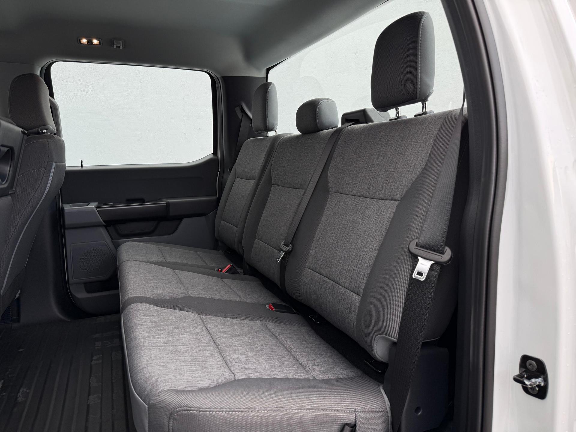 2026 FORD F-150 - SEATS_REAR