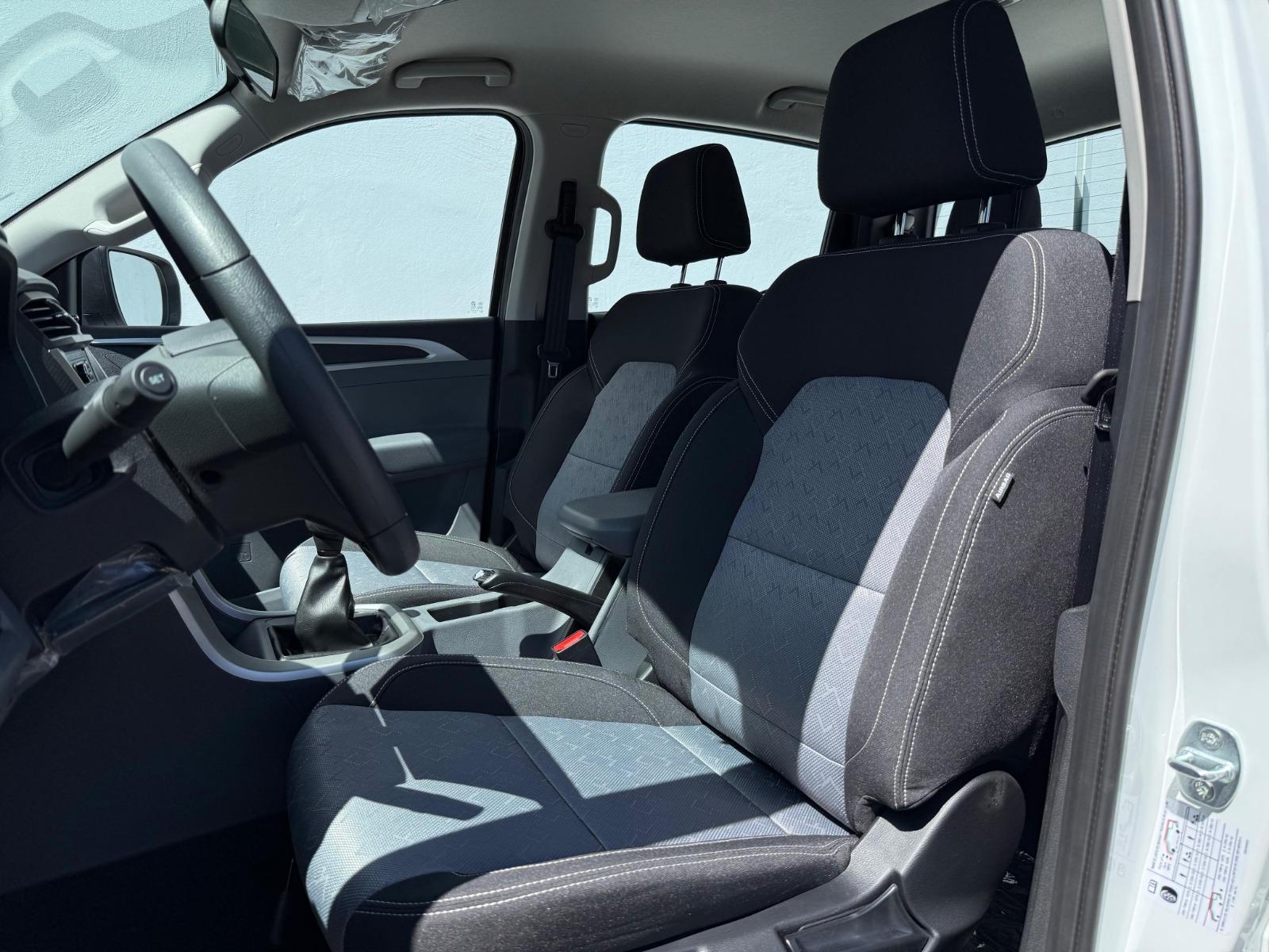 2026 CHEVROLET S10 - SEATS_FRONT