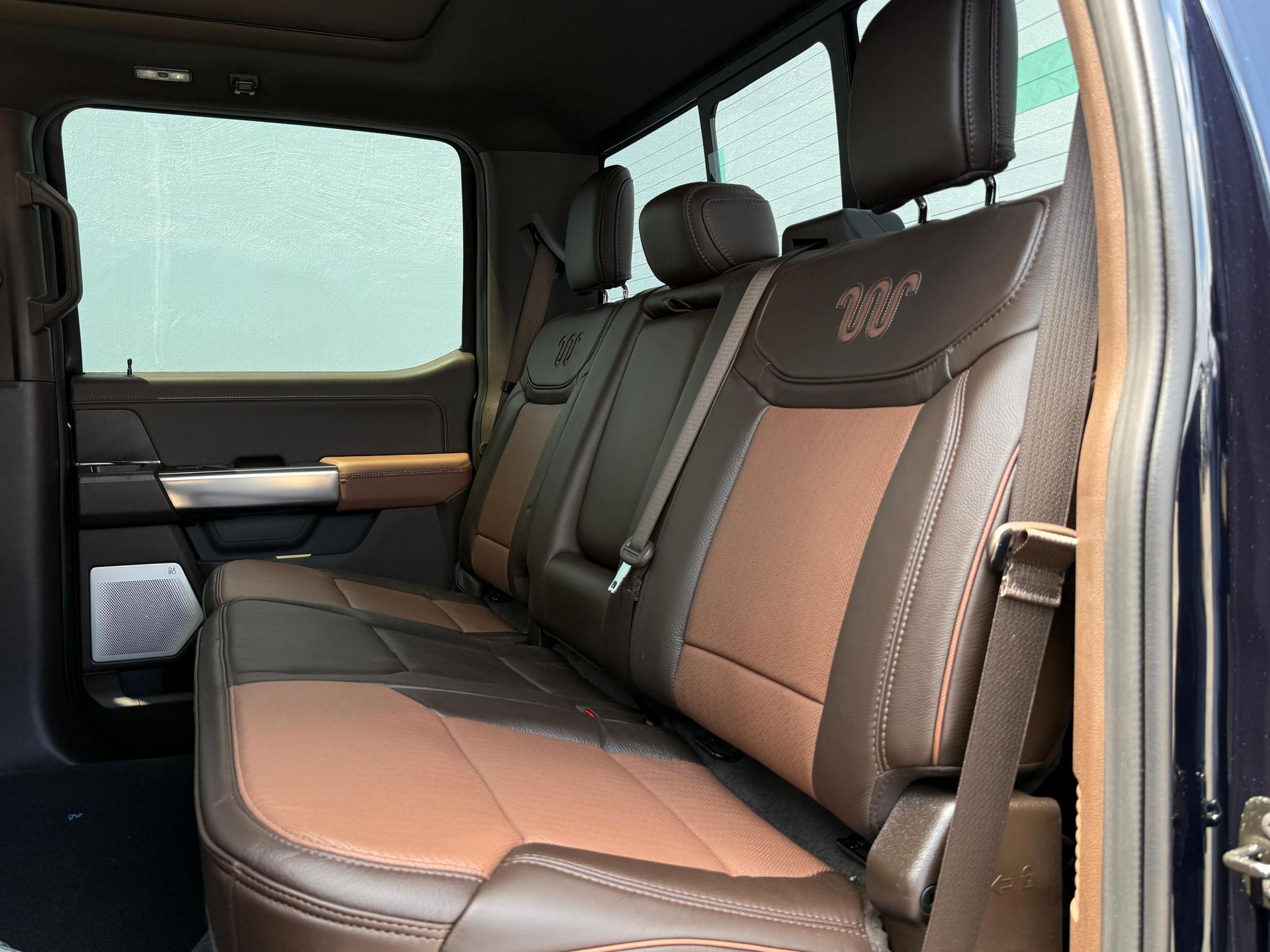 2026 FORD Lobo - SEATS_REAR