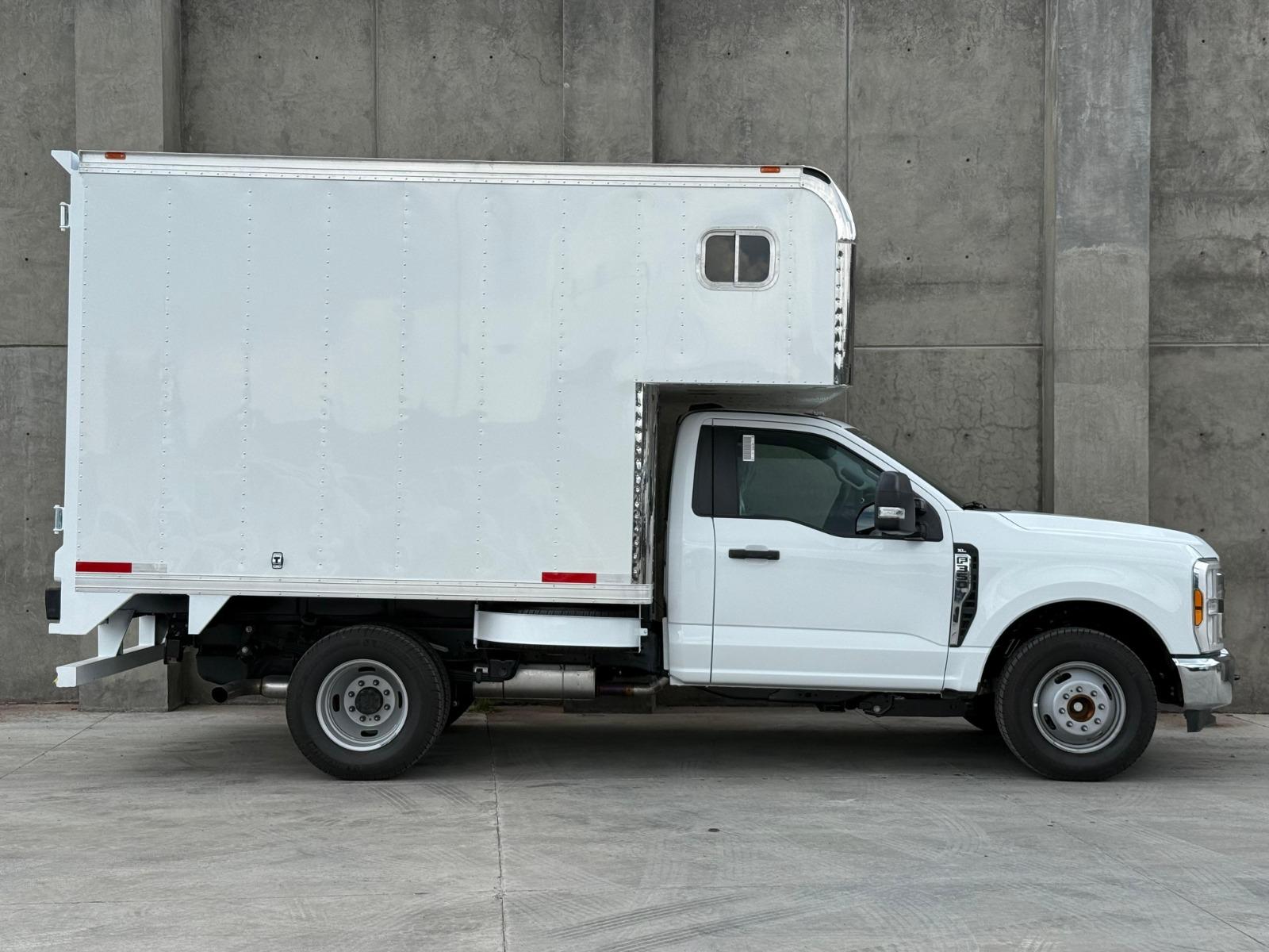 2026 FORD F-350 - SIDE_RIGHT