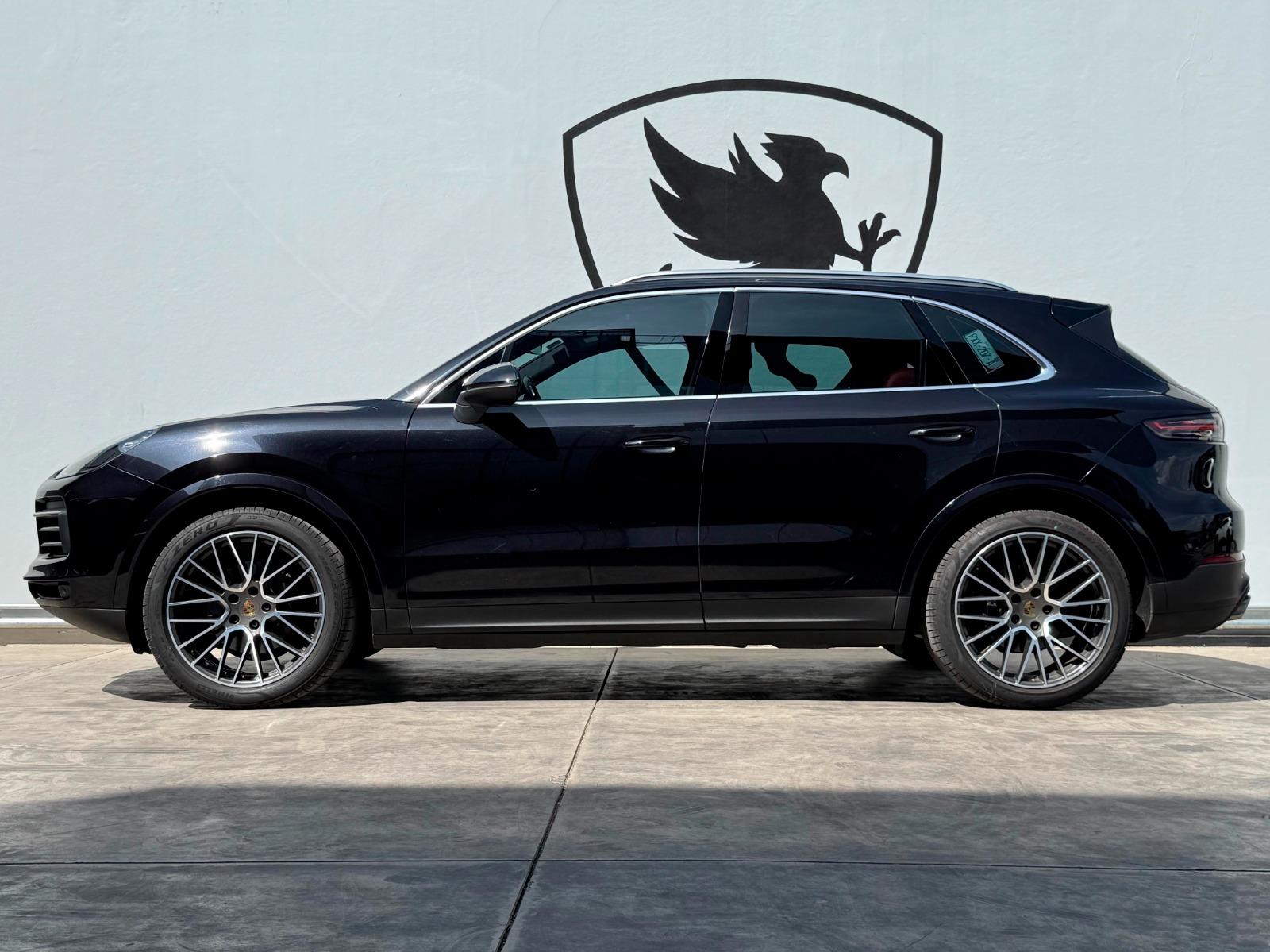 2026 PORSCHE Cayenne - SIDE_LEFT