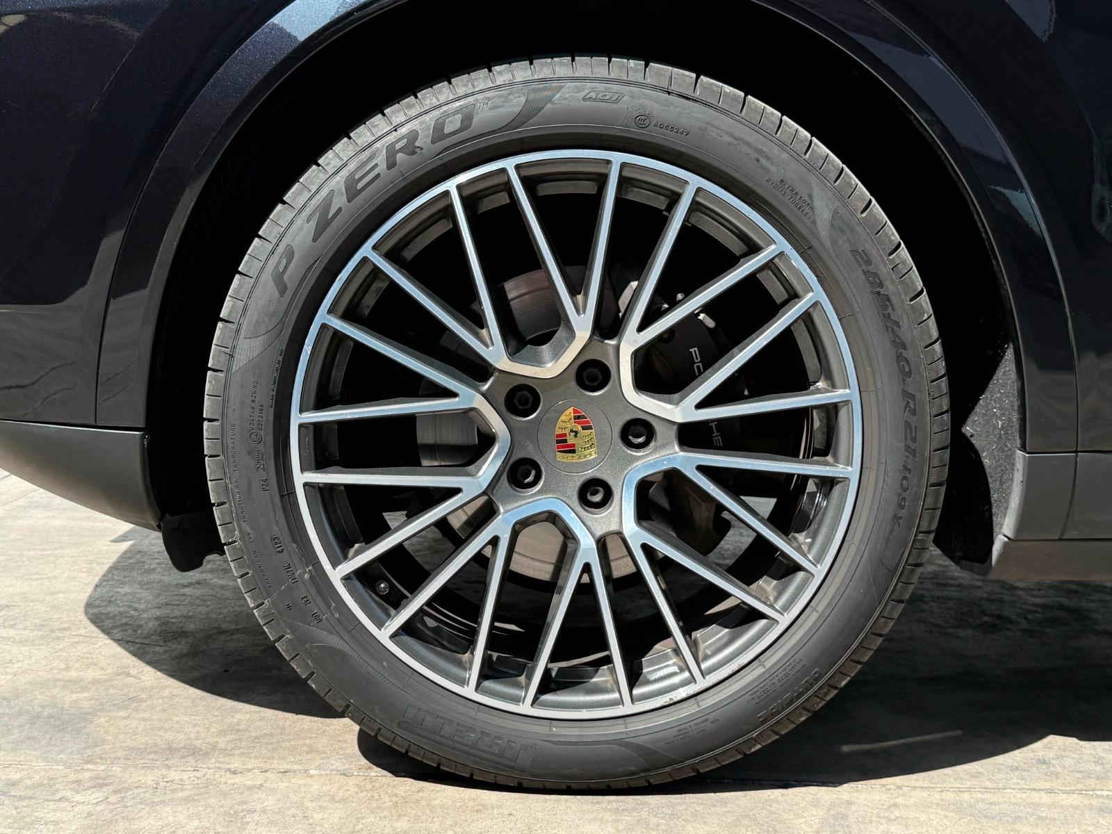 2026 PORSCHE Cayenne - TIRES