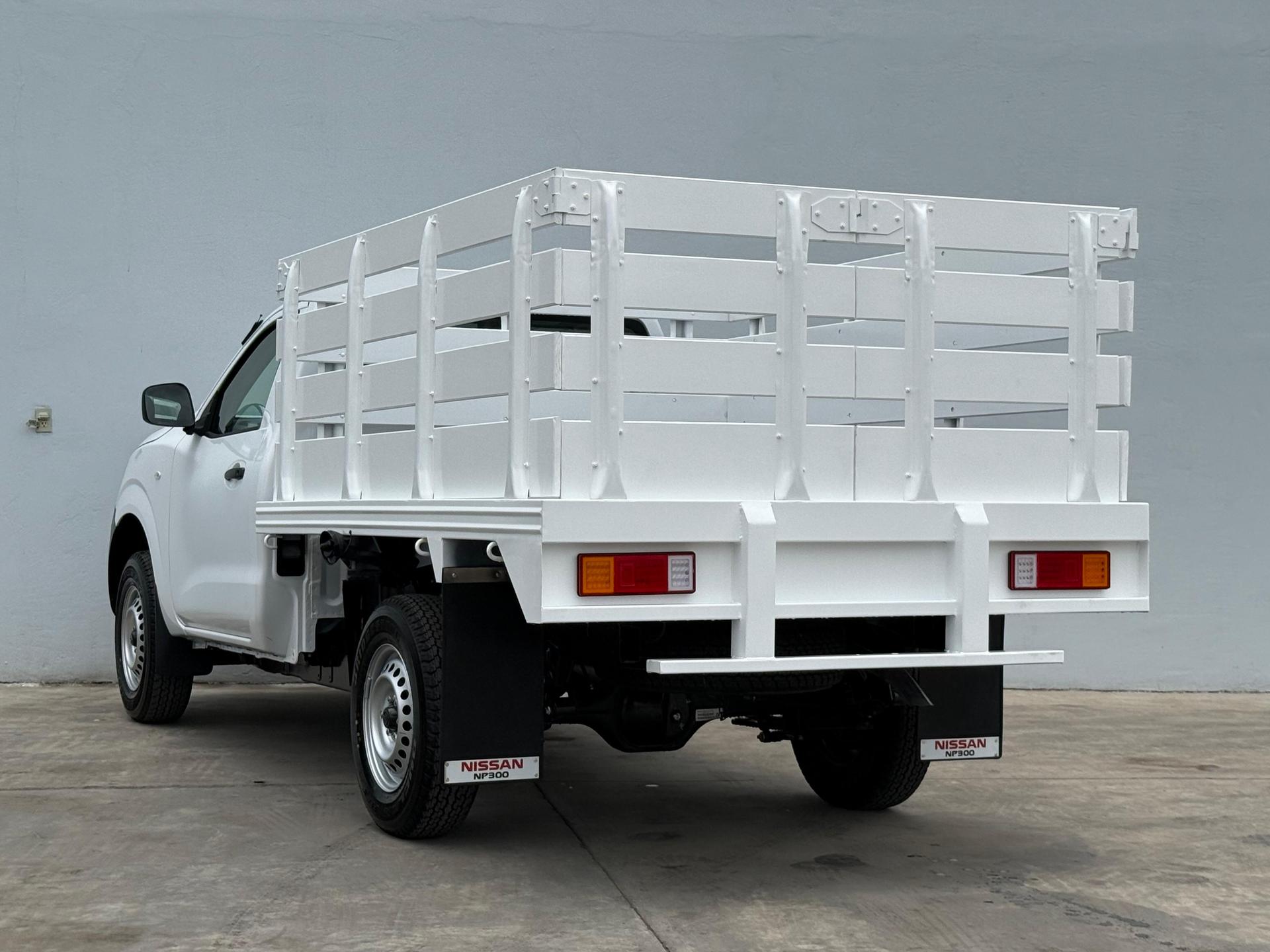 2026 NISSAN NP300 - REAR_DRIVER_SIDE