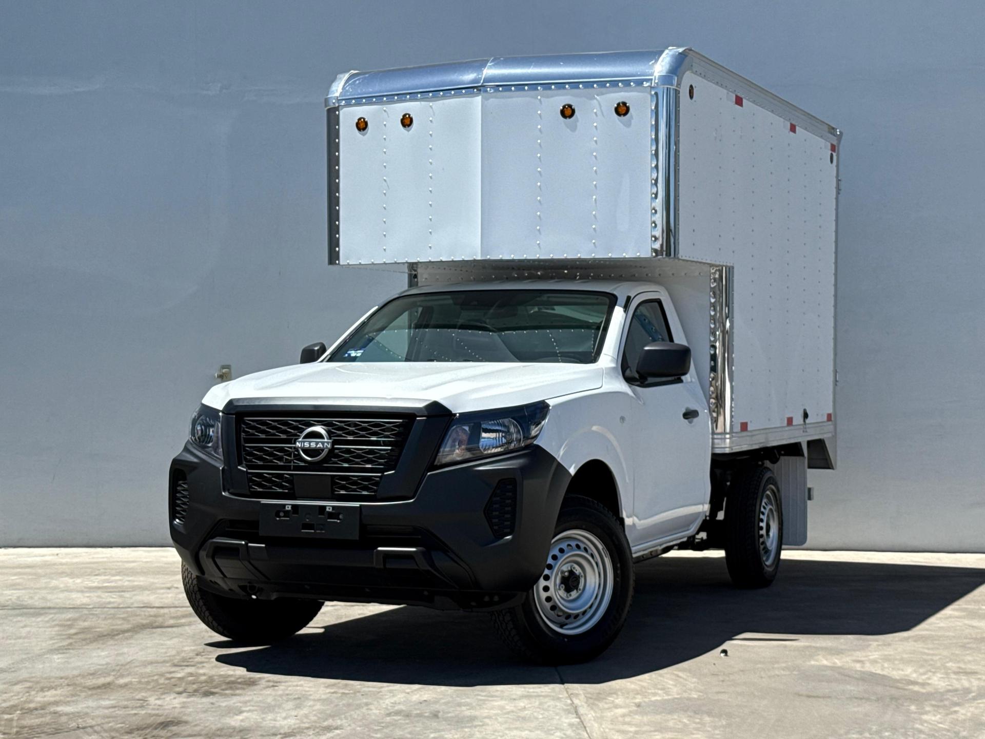 NISSAN NP300 Pick Up