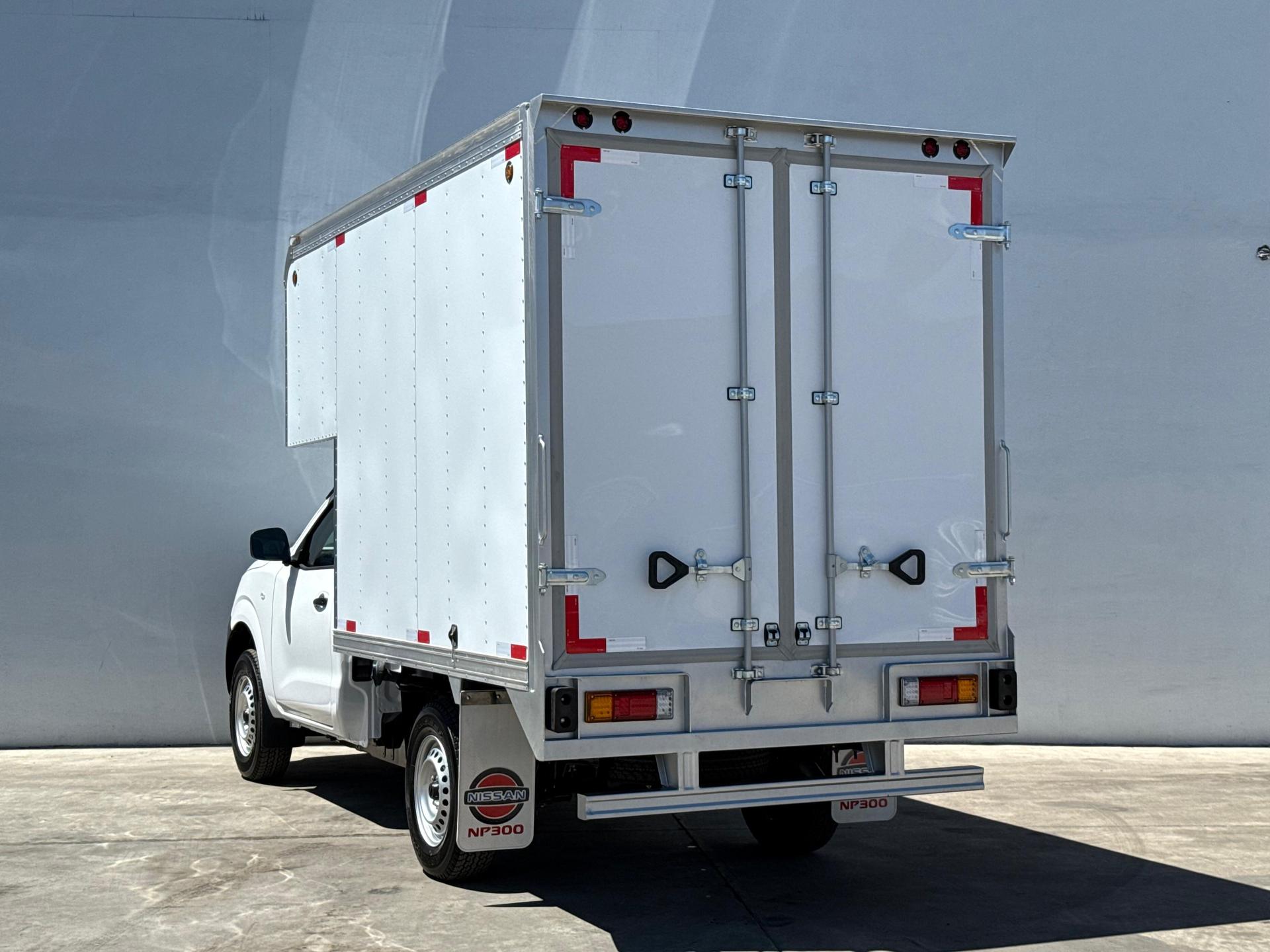 2026 NISSAN NP300 - REAR_DRIVER_SIDE