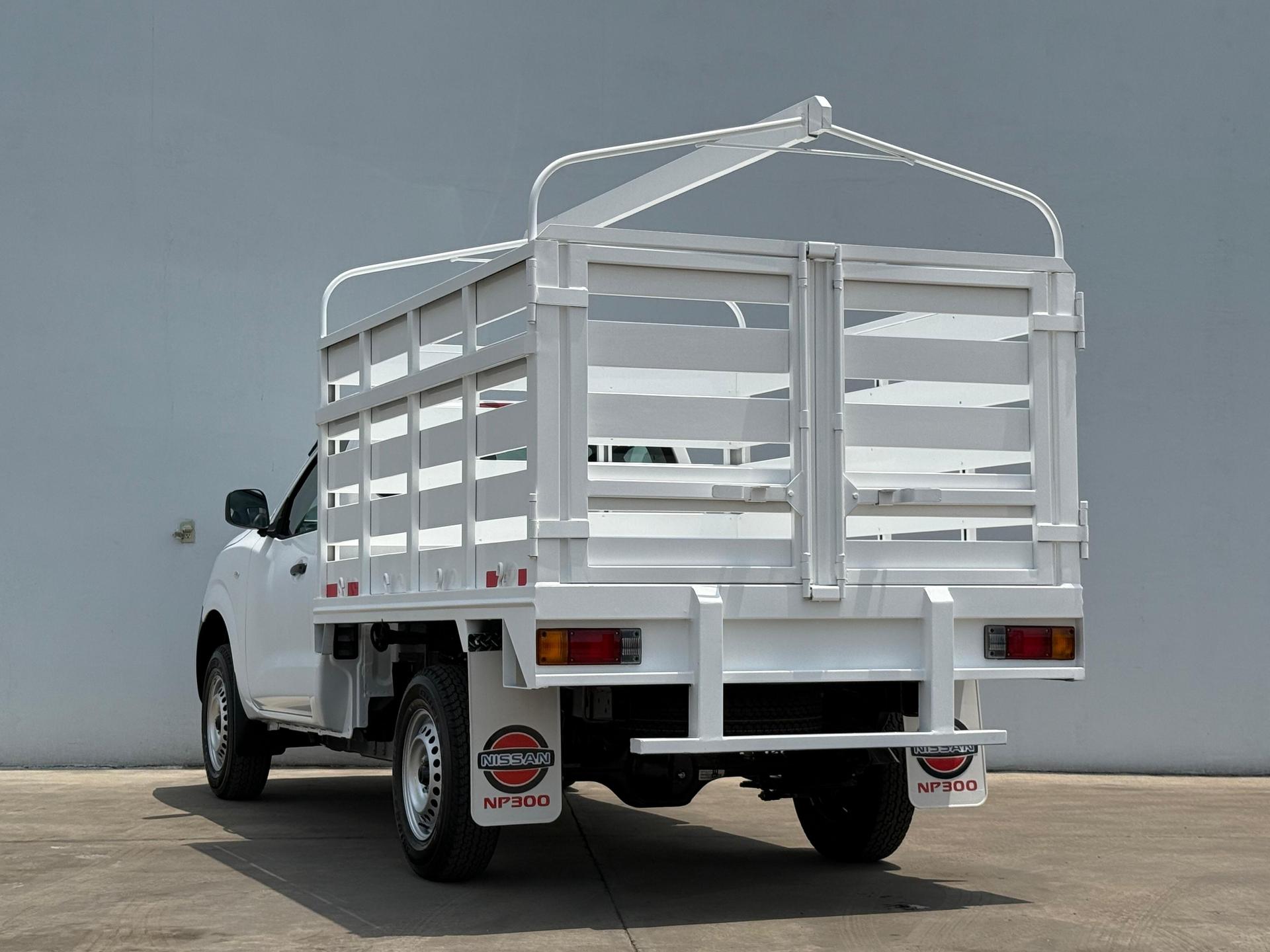 2026 NISSAN NP300 - REAR_DRIVER_SIDE
