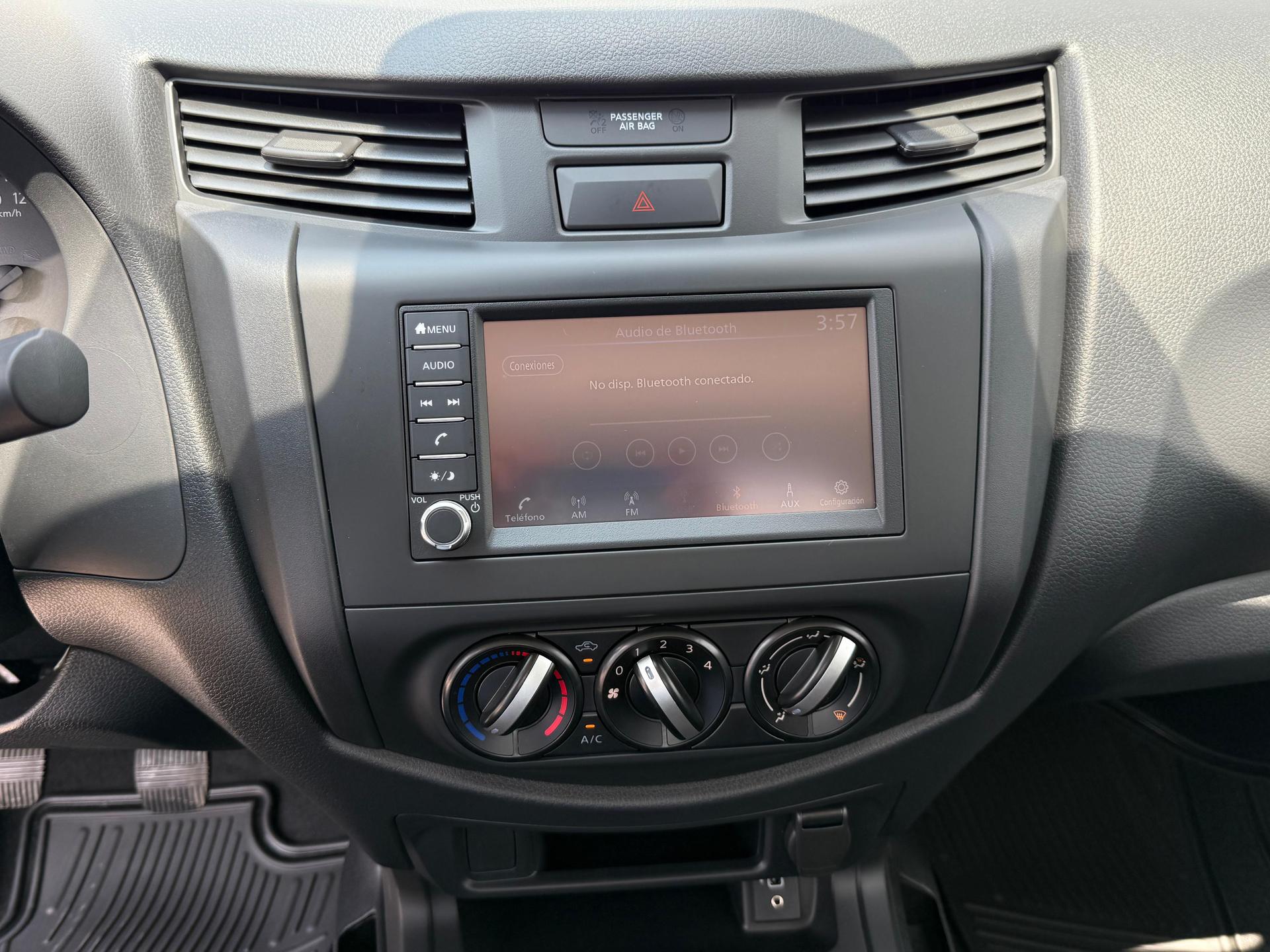 2026 NISSAN NP300 - DASHBOARD