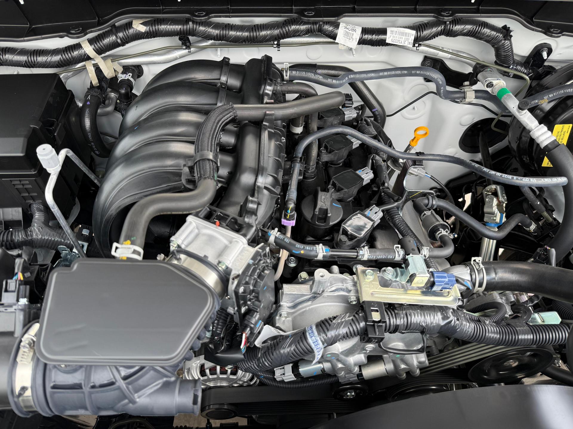2026 NISSAN NP300 - ENGINE