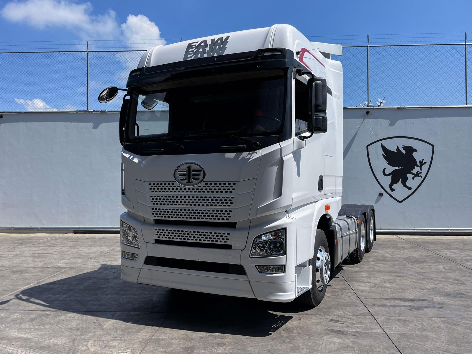2025 FAW - FRONT_DRIVER_SIDE