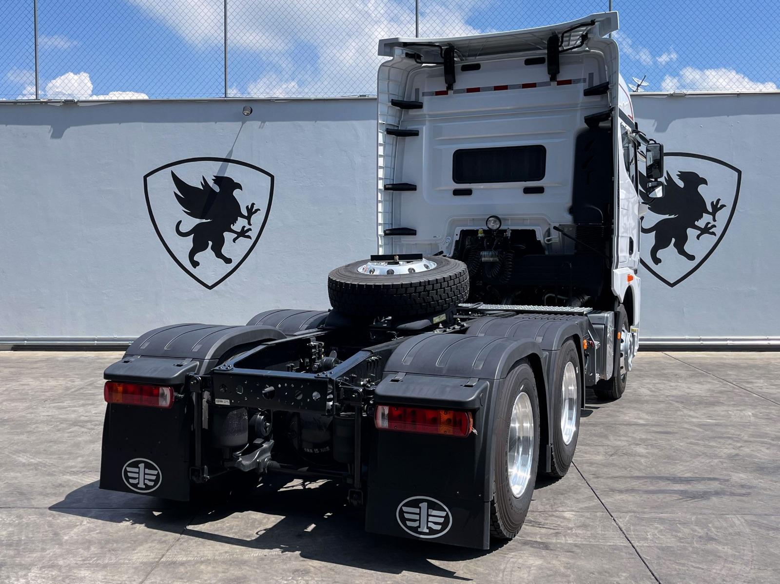 2025 FAW - REAR_PASSENGER_SIDE