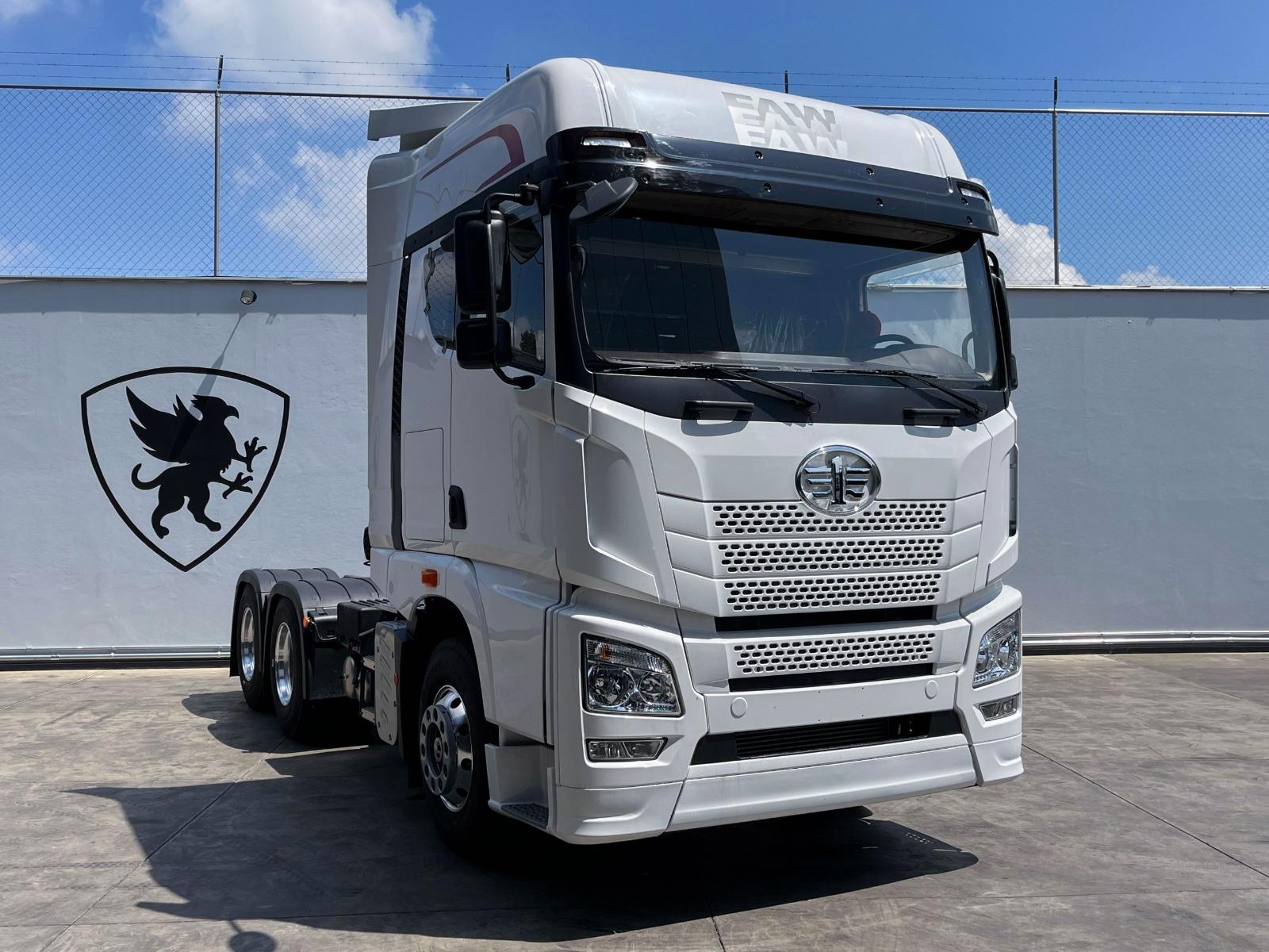 2025 FAW - FRONT_PASSENGER_SIDE