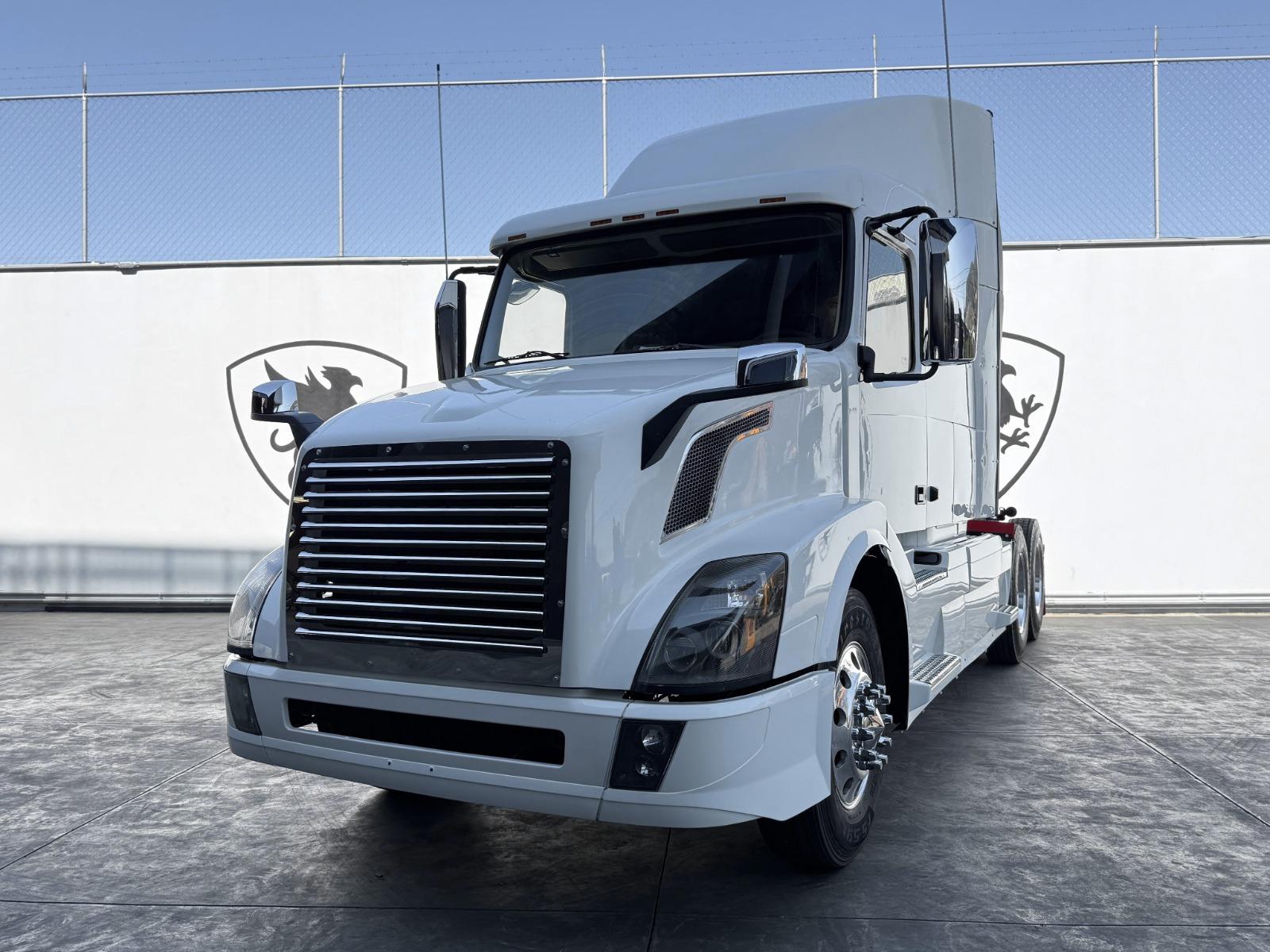 VOLVO_TRUCKS