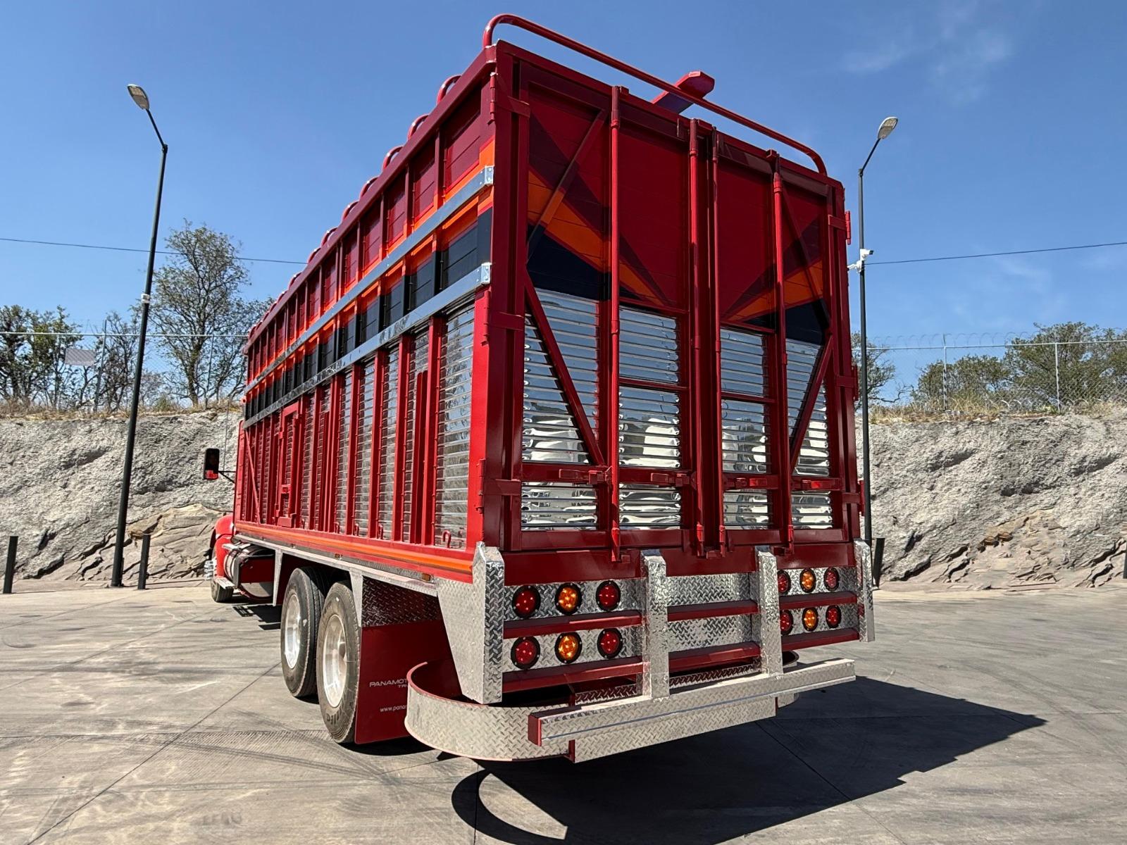 2015 KENWORTH T660 - REAR_DRIVER_SIDE