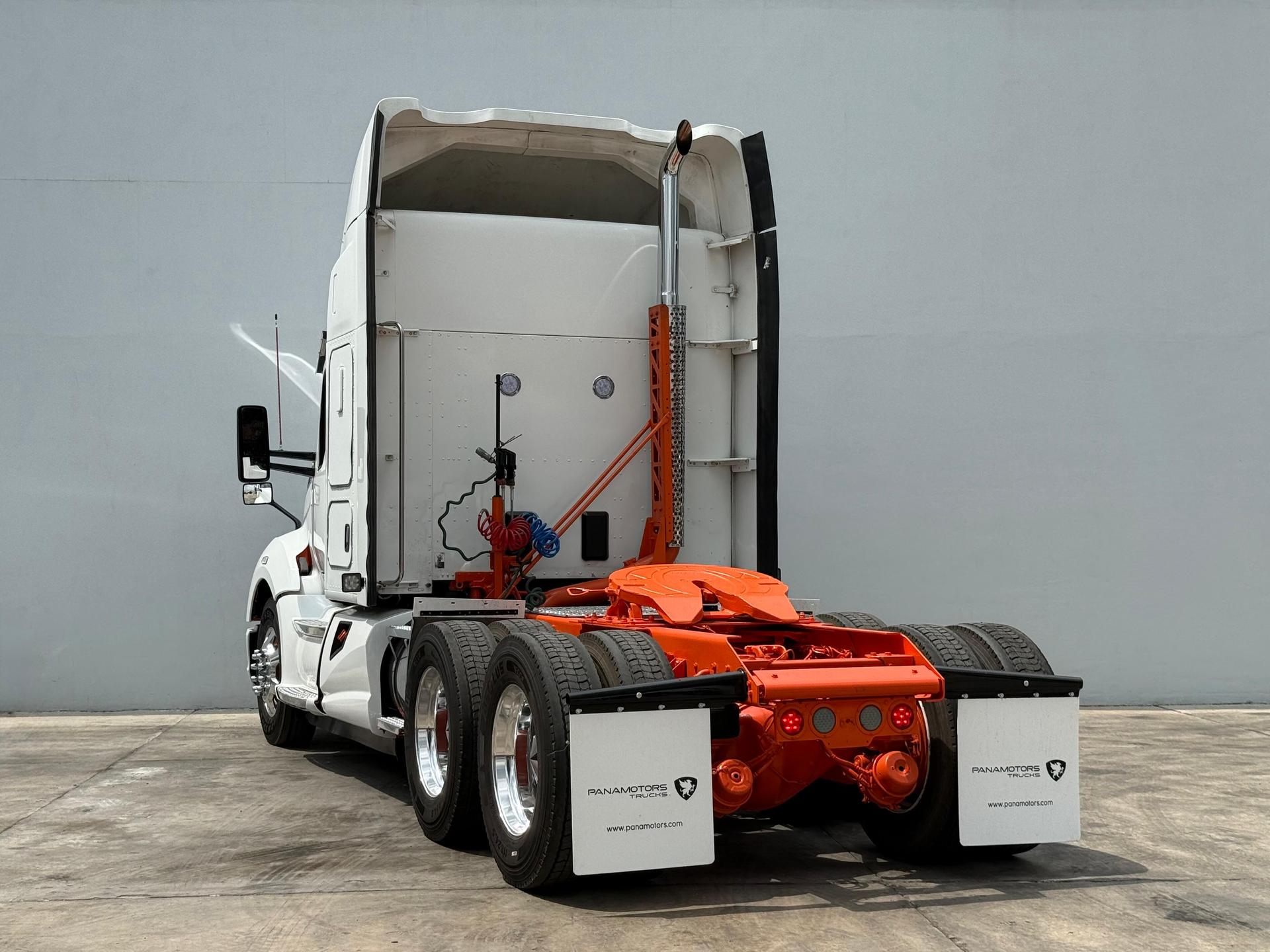 2020 KENWORTH T680 - REAR_DRIVER_SIDE