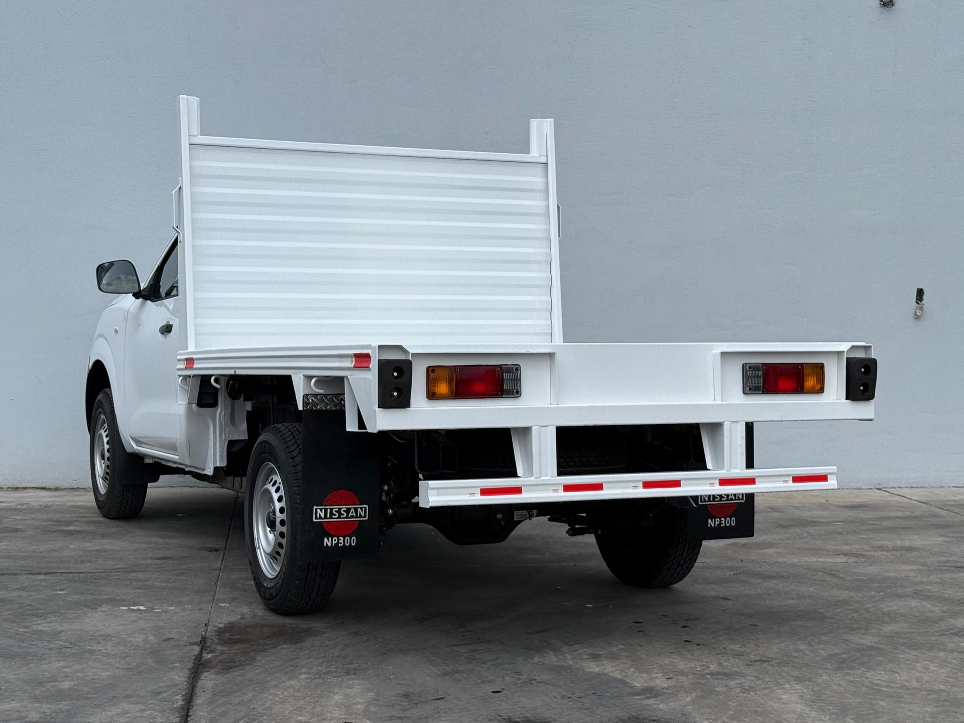 2026 NISSAN NP300 - REAR_DRIVER_SIDE