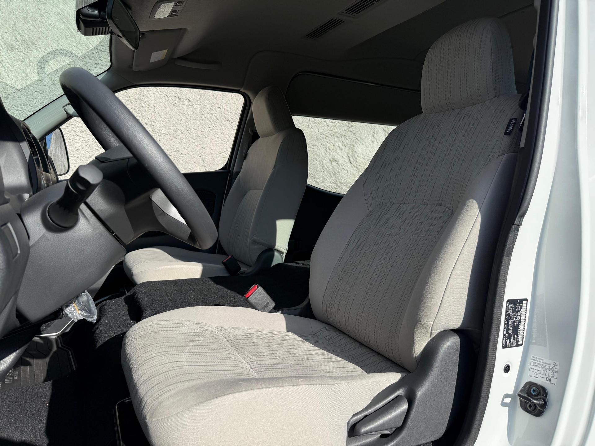 2026 NISSAN Urvan - SEATS_FRONT