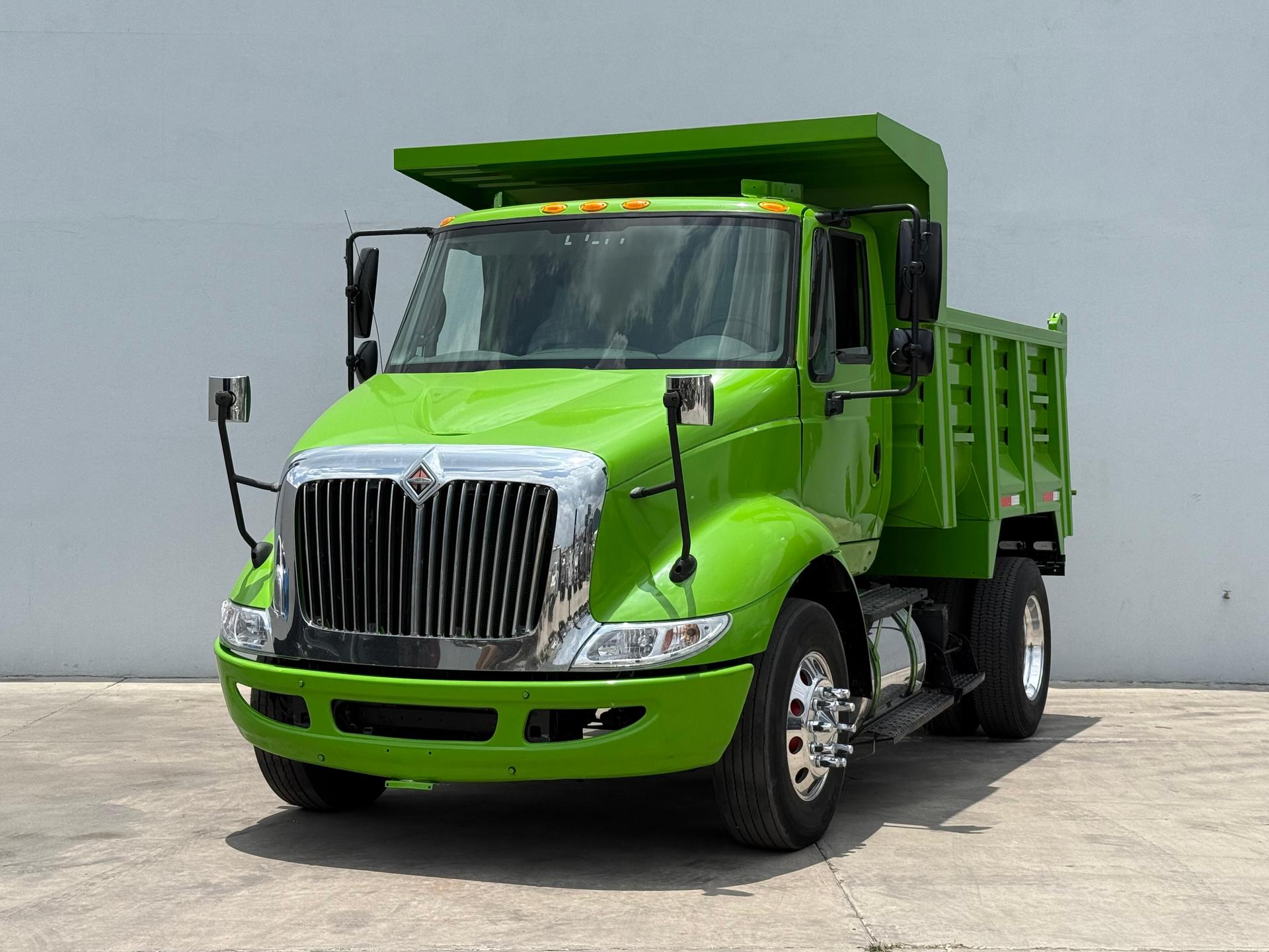INTERNATIONAL 8600