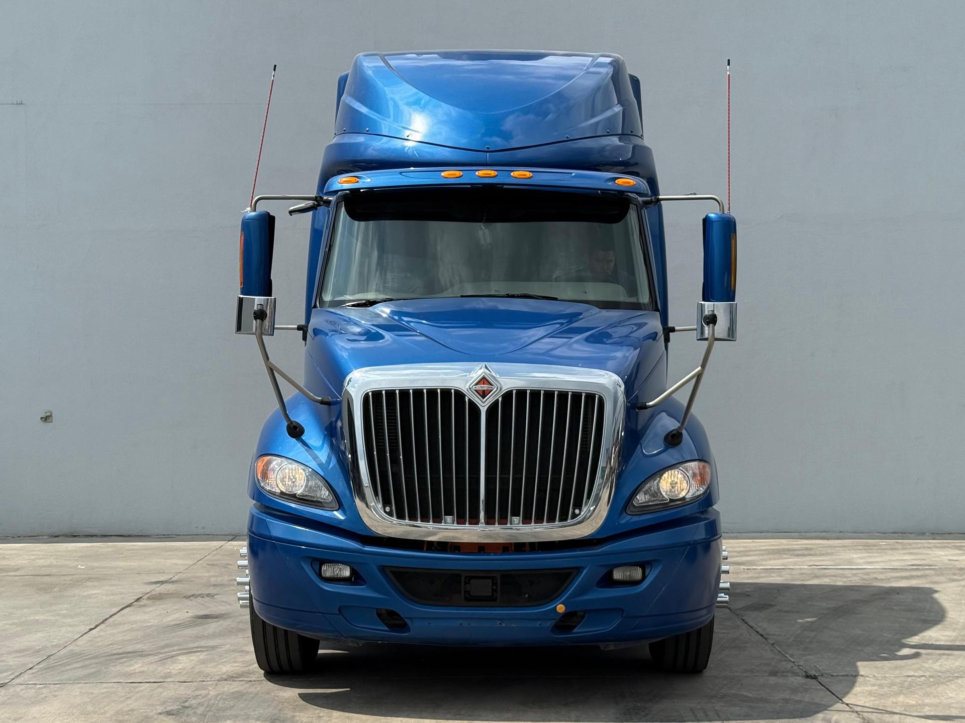 2020 INTERNATIONAL Prostar - FRONT