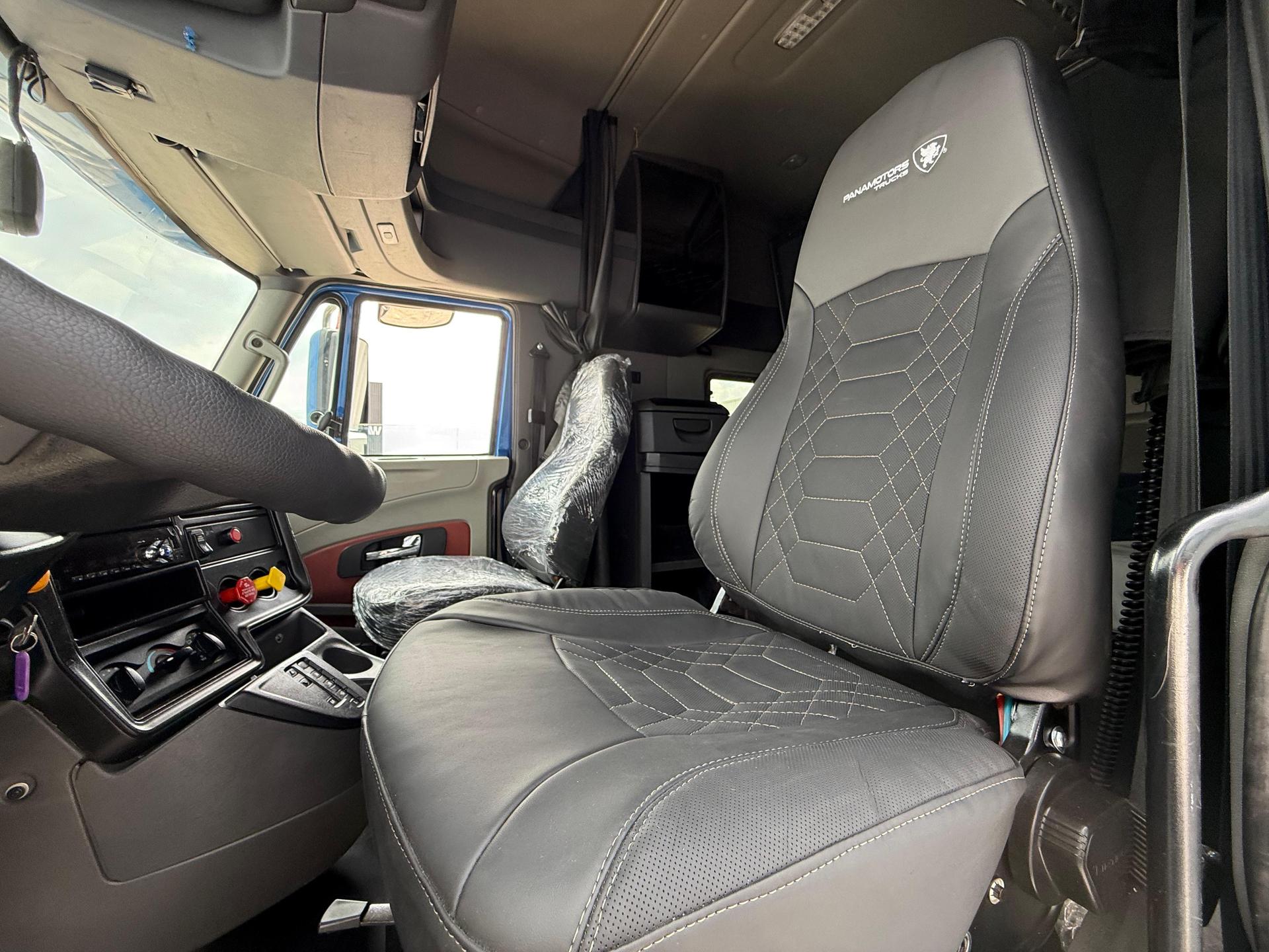 2020 INTERNATIONAL Prostar - SEATS_FRONT
