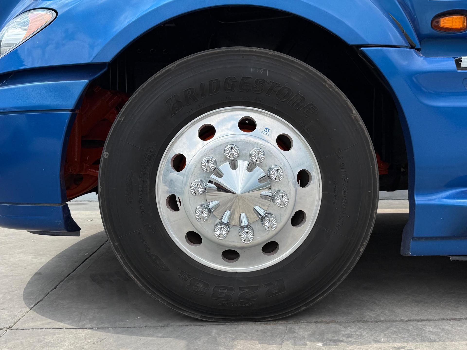 2020 INTERNATIONAL Prostar - TIRES