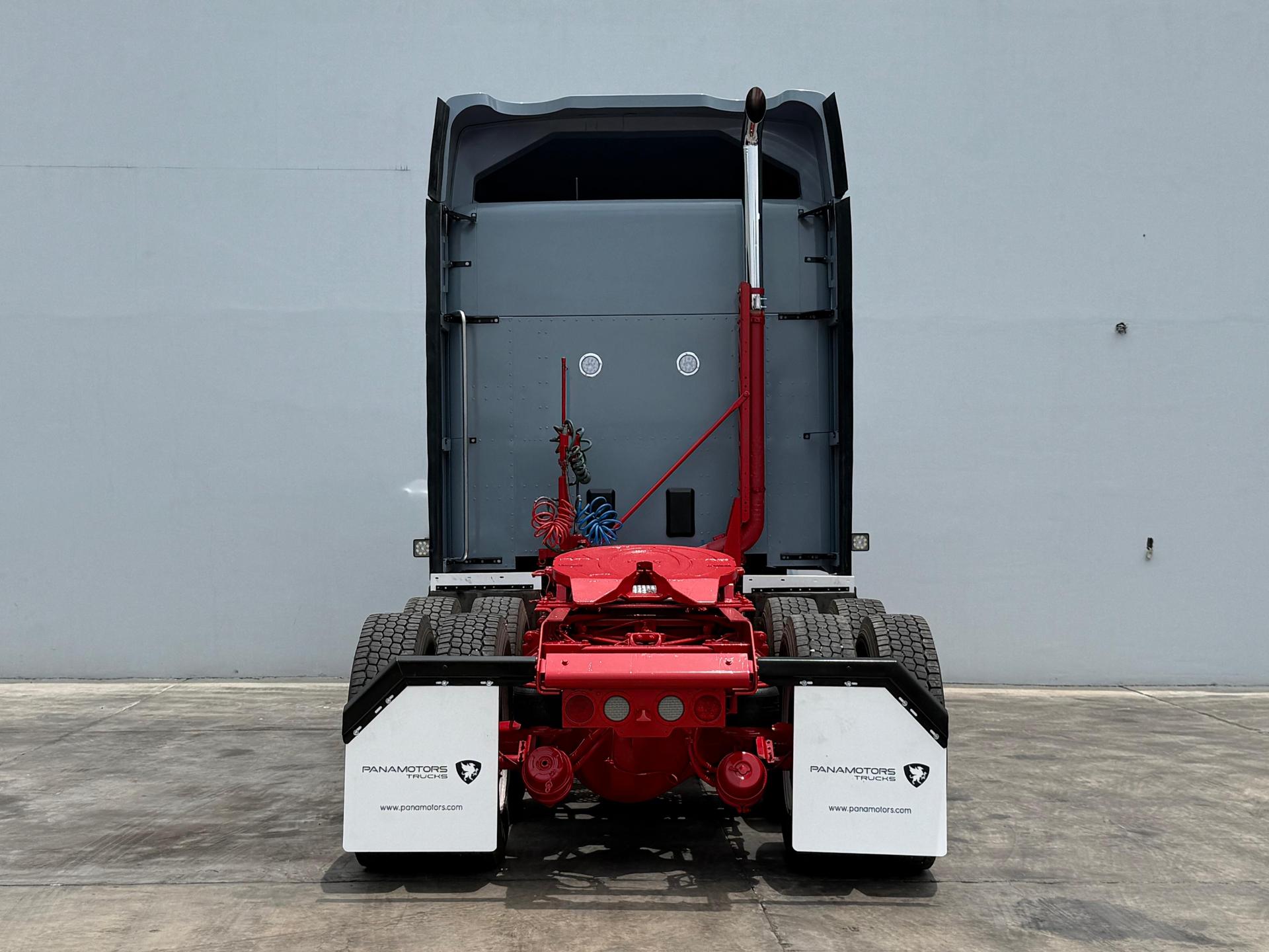 2020 KENWORTH T680 - BACK