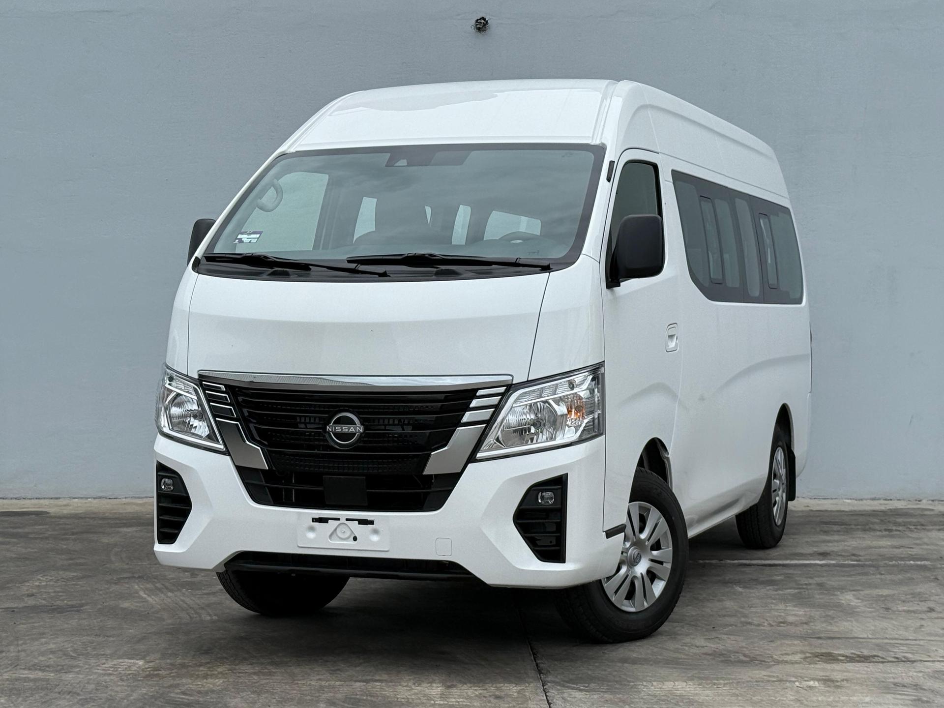 NISSAN Urvan Advance